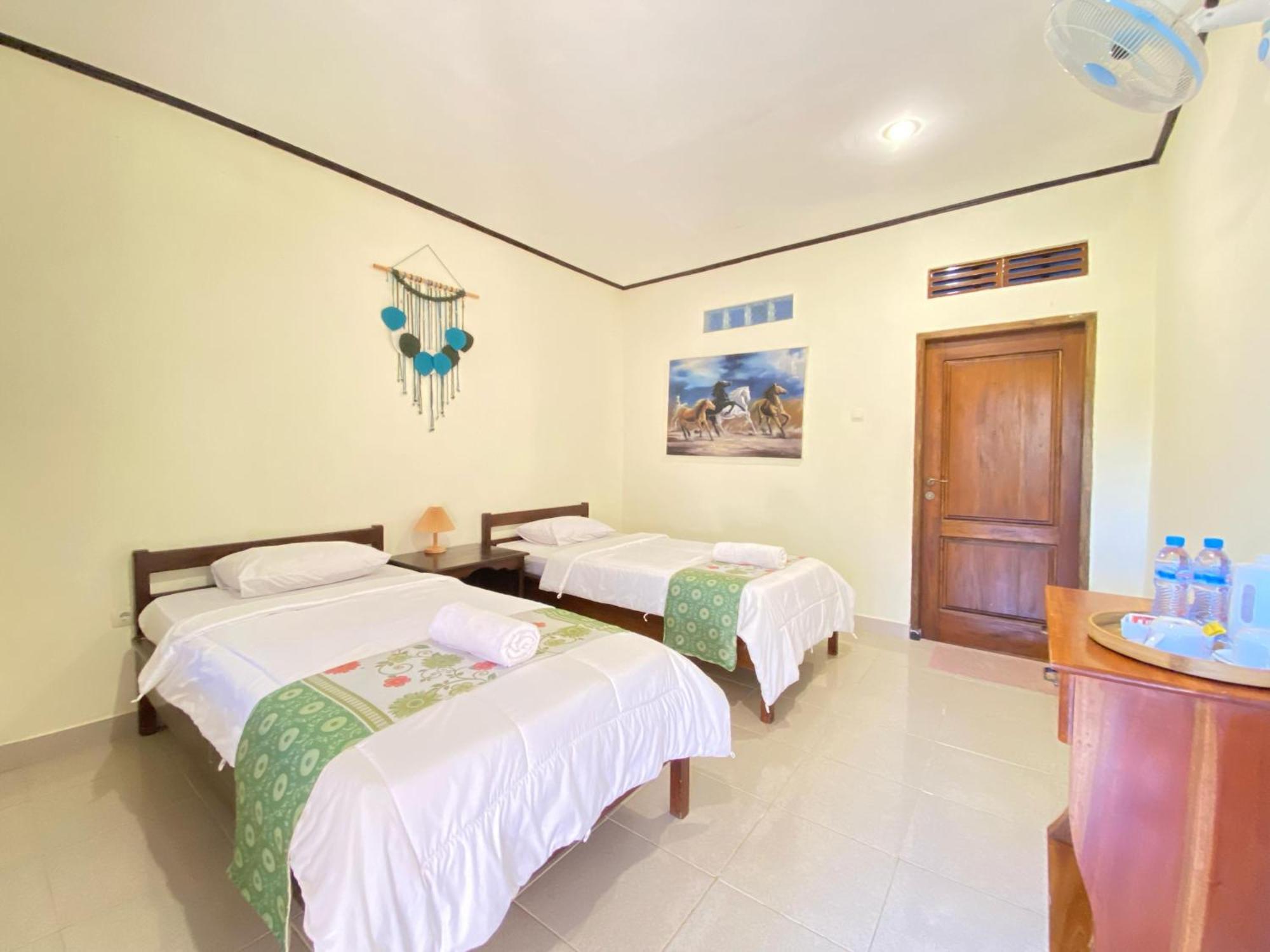 Green Orry Inn Tetebatu Exterior photo